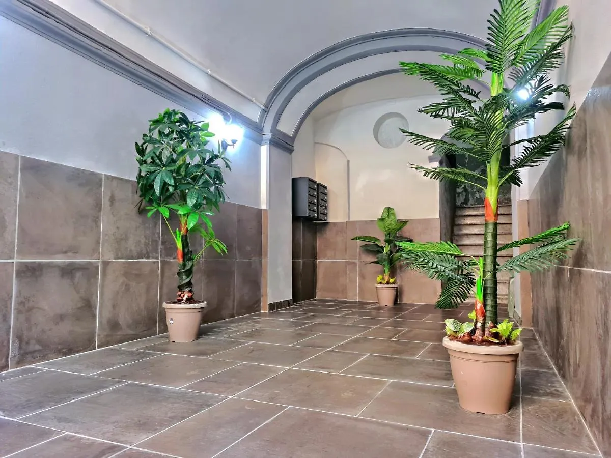 City Focus Apartments Napoli Italy